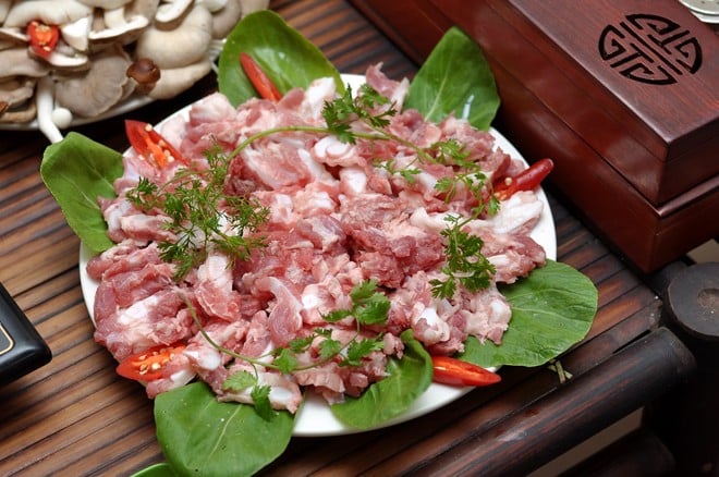 Lẩu sườn trà xanh